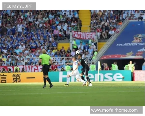 喀麦隆足球传奇球星转型教练 带领球队再创辉煌的道路