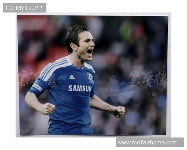 足球明星如何通过语言与肢体语言进行高效沟通与协作